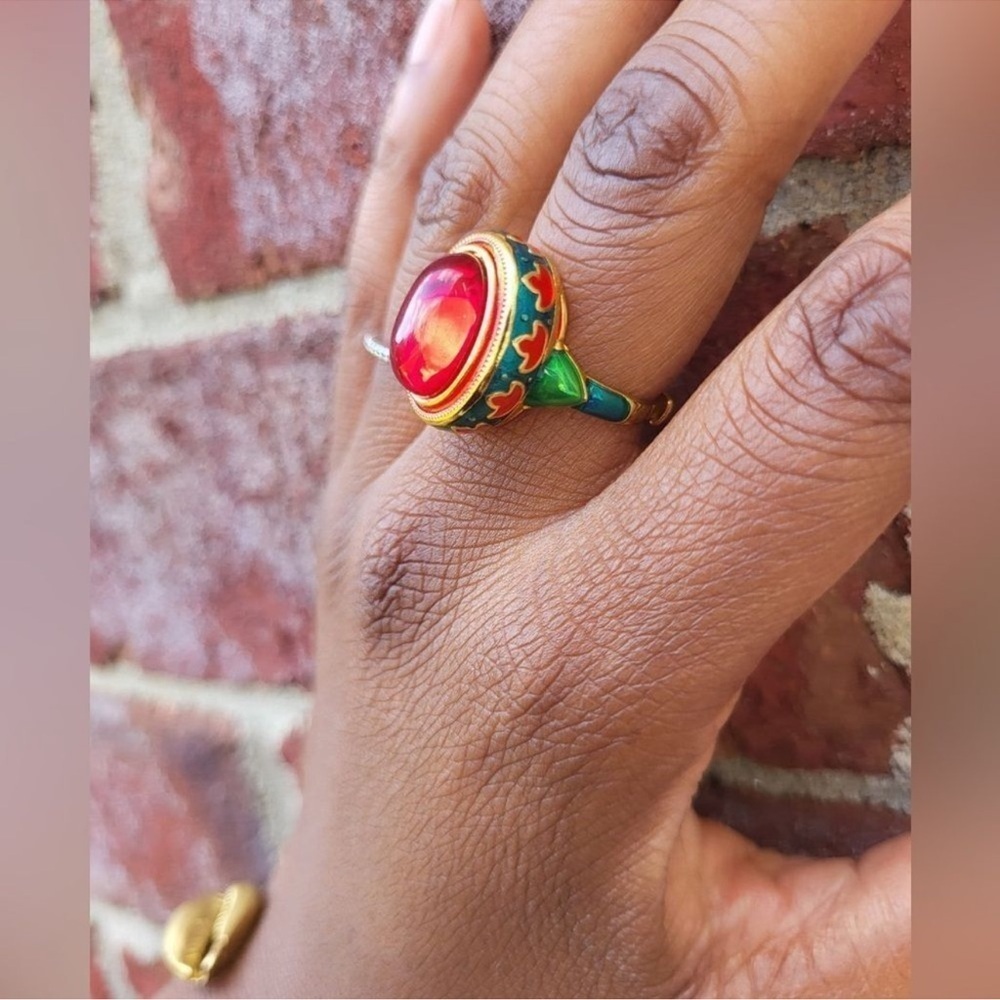 Ethnic Vintage Red Cabochon Enamel Ring - Picture 7 of 7